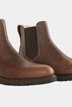 This Patagonia Boot Is a Sustainable Blundstone Alternative for Women