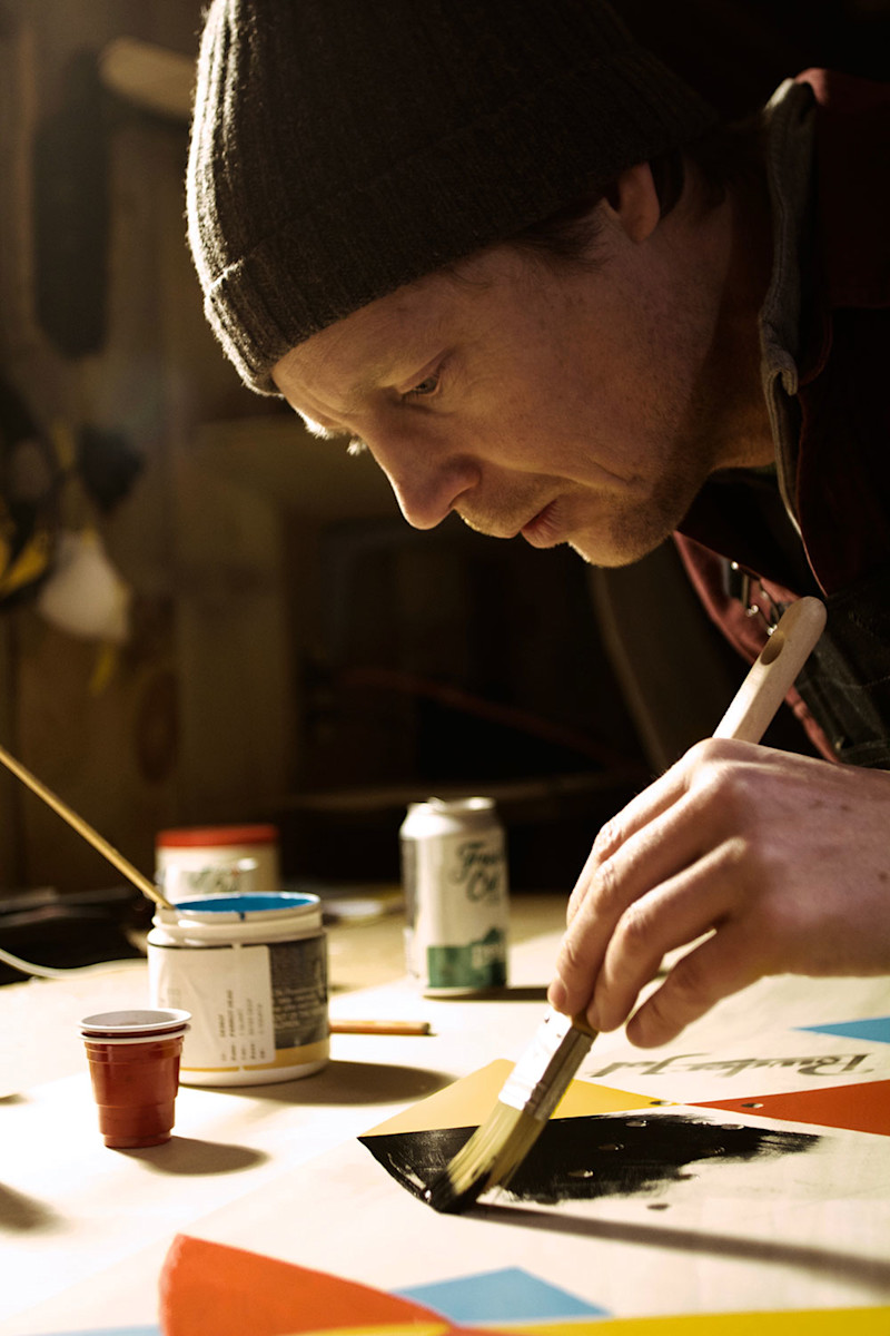 Artist Scott Lenhardt working on the Sunday Morning Series