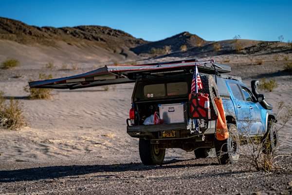 overland-pros-wraptor-freestanding-awning-car-awning-lifestyle