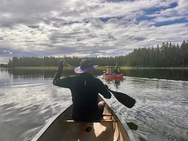 press-trip-appreciation-dad-in-boat-back