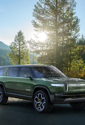 Auto Maker Rivian Introduces the All-Electric R1T Truck and R1S SUV