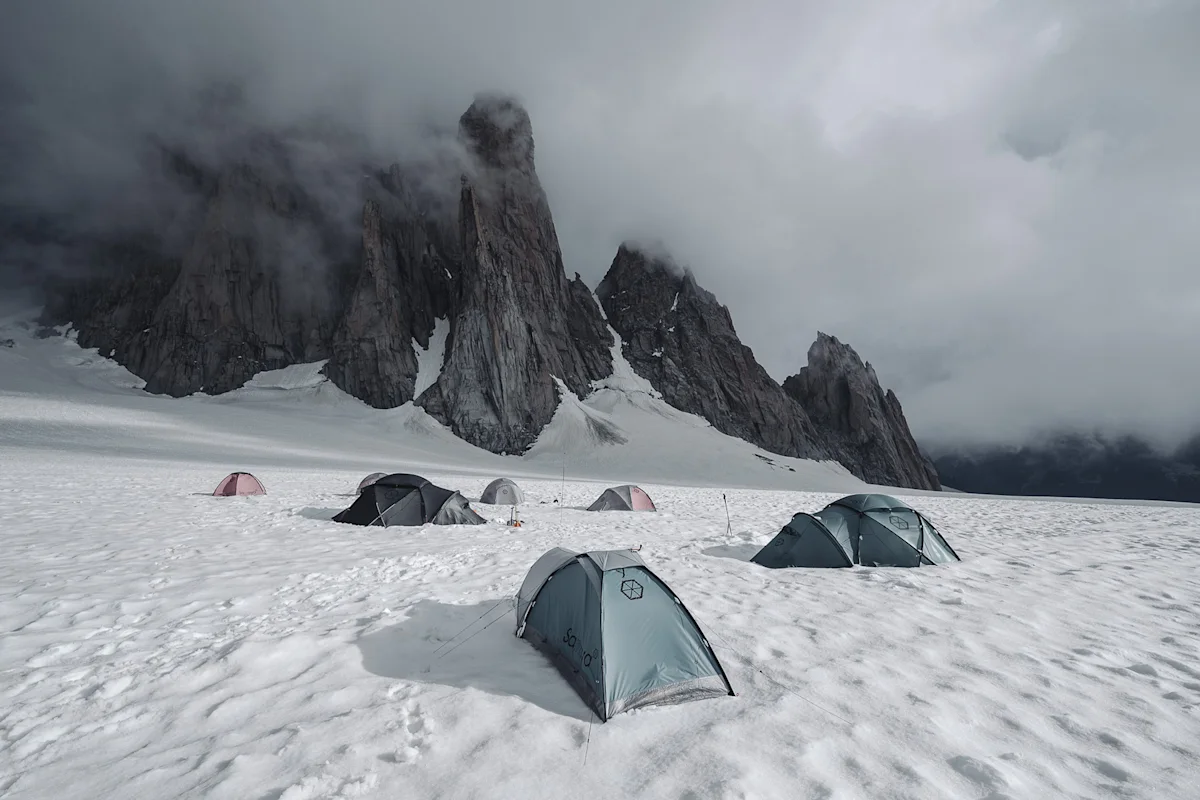 samaya-m-daviet-camp-mountains-2