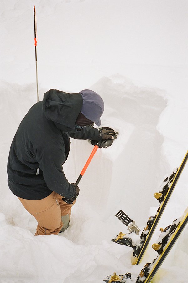 Bell-Lake-Yurt-Montana-Ski-FieldMag-22