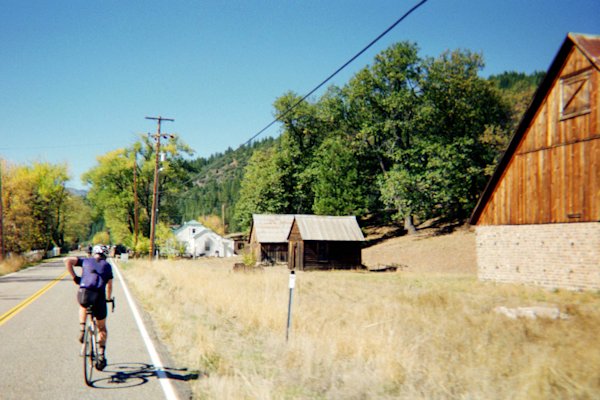 Hundy-Grinduro-35mm-3