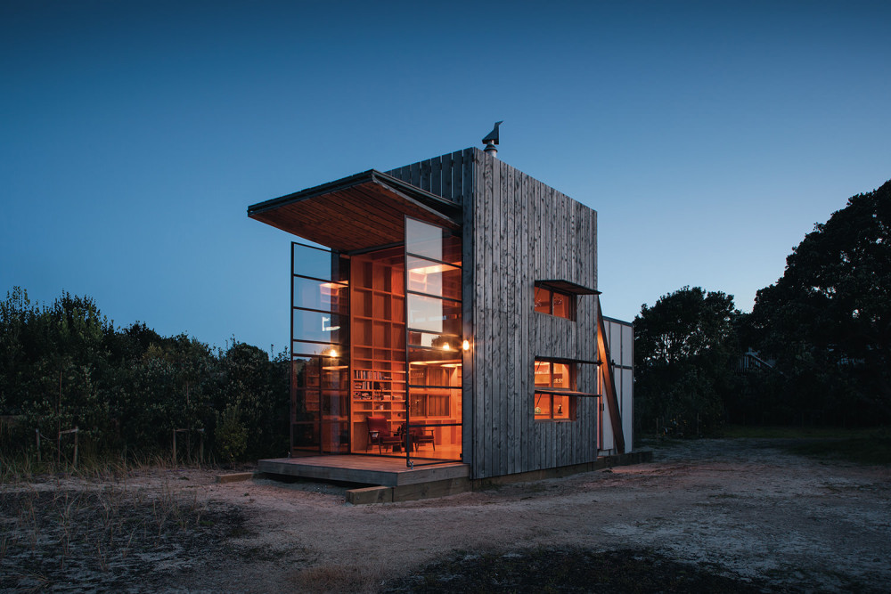 Off Grid Beach Cabin Designed For Climate Change Field Mag