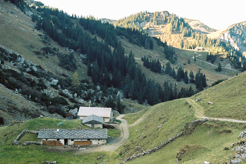 Philipp-Wortmann-fall-alpine-hike-13
