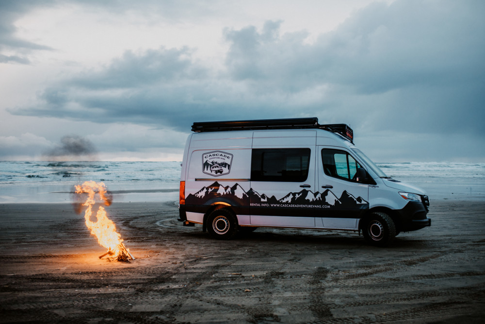 Contra la voluntad sala Al aire libre 13 Best Camper Van Rental Companies | North America | Field Mag