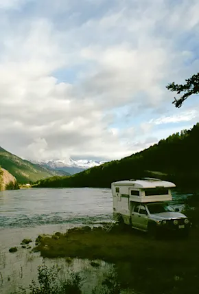 10,000km Across Patagonia in a Pickup Truck