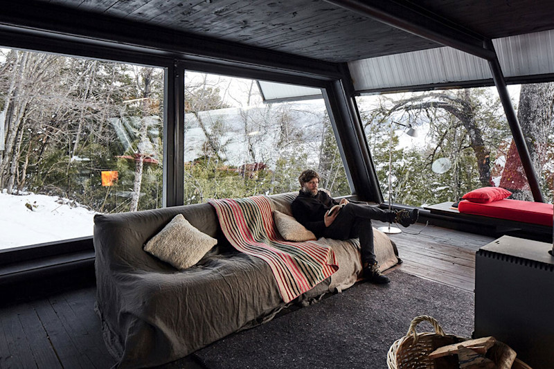 Chile-Prism-Black-Aframe-Cabin-Fieldmag-5