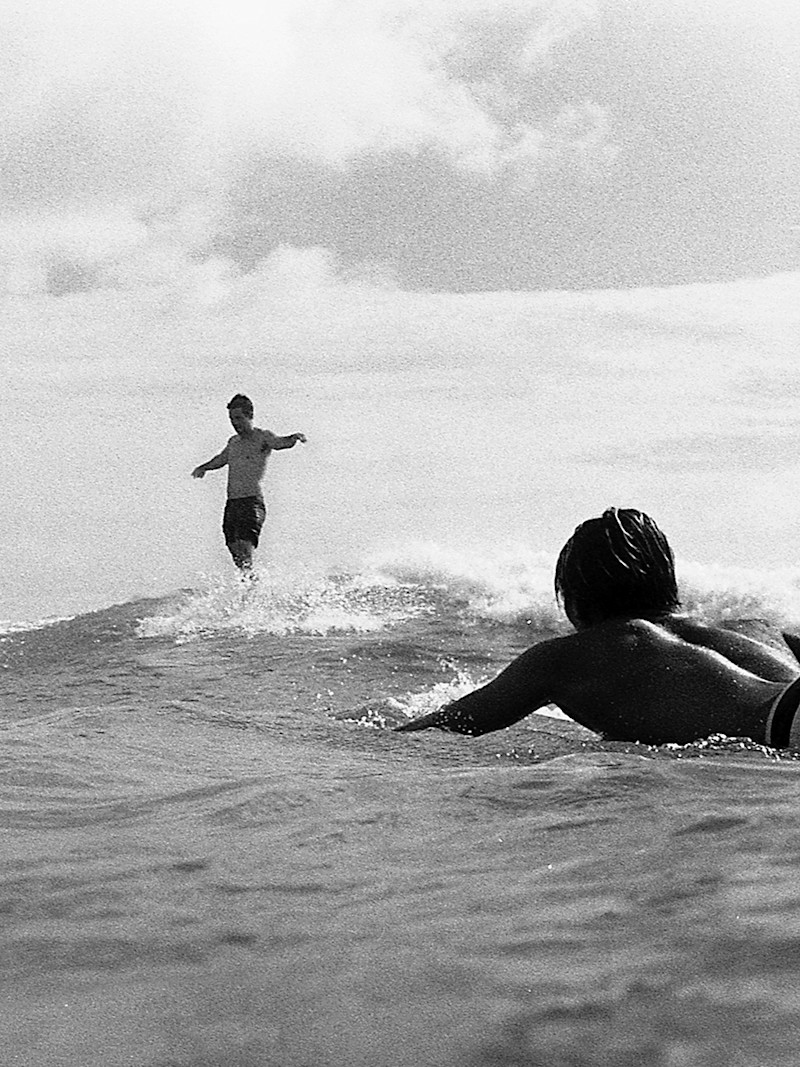 Andrew-T-Kearns-Nikonos-Surfer-Fieldmag-3