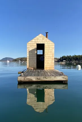 A Floating Sauna in Maine, Patiently Crafted During Pandemic Downtime
