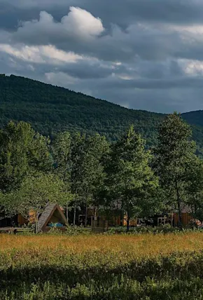 The 19 Best New York Glamping Spots for a Weekend Away