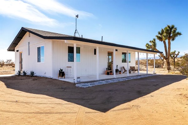 Best-Joshua-Tree-Airbnb-Mojave-Mesa-1