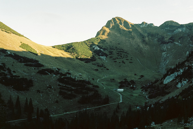 Philipp-Wortmann-fall-alpine-hike-16