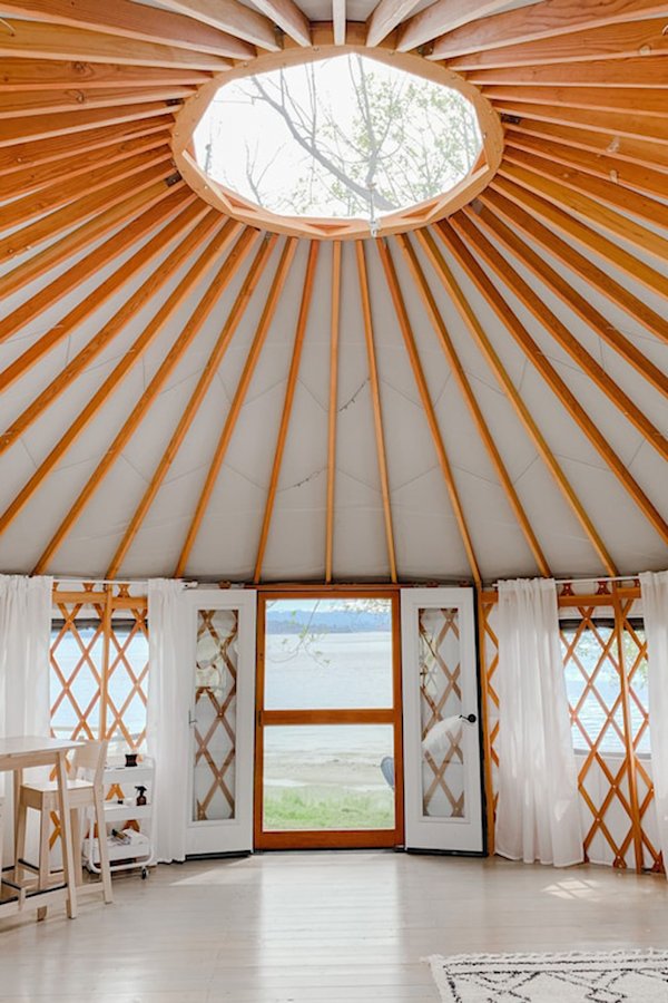 Yurt-Guide-Washington-Waterfront-Yurt-Interior