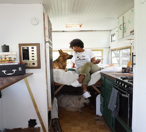 Features-Bree-New-American-Dream-Fieldmag-2