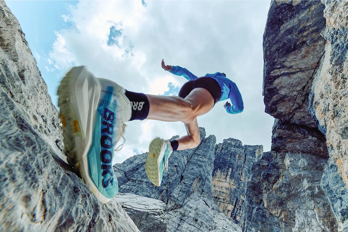 brooks-cascadia-elite-sole-searching-feature-rocks