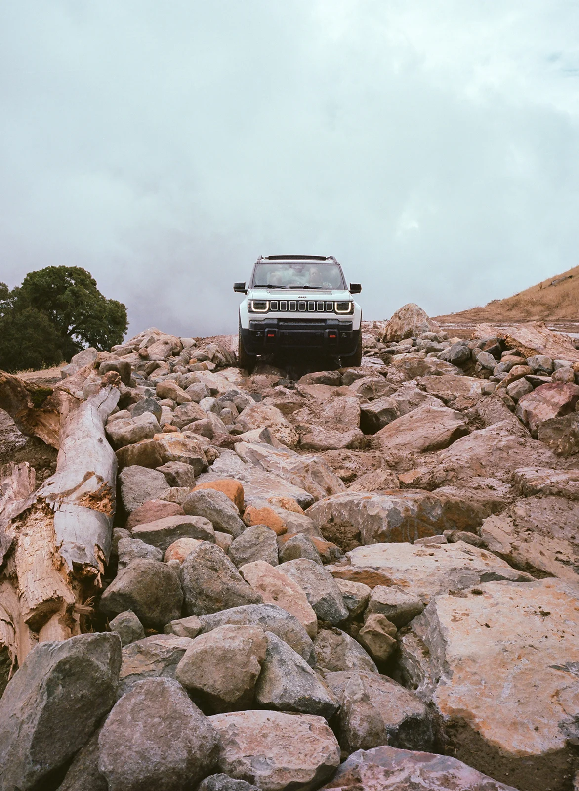JEEP-Recon-4-Rocks-Alt
