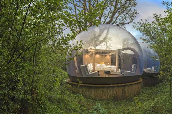 northern-ireland-glamping-sites-finnlough-bubble-domes