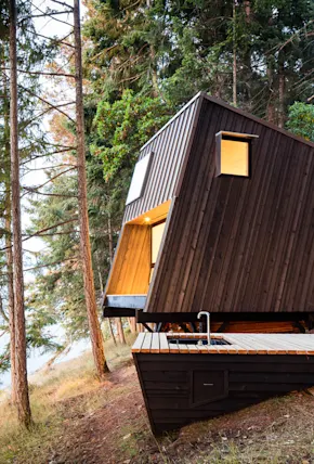 An Off-Grid Retreat on Valdes Island, Outside Vancouver, BC
