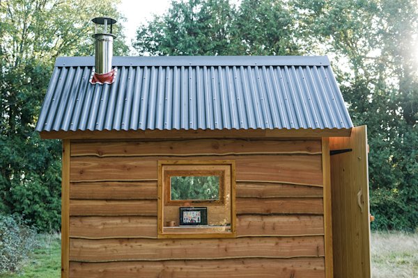 Misc-Adv-Micro-Cabin-Fieldmag-10