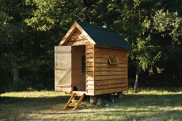 Misc-Adv-Micro-Cabin-Fieldmag-7