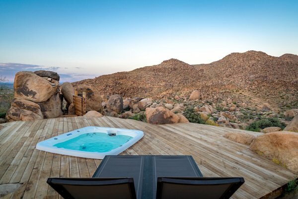 Joshua-Tree-Rentals-Cielto-Lindo-Resort-Deck