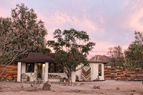 cabin-joshua-tree-california