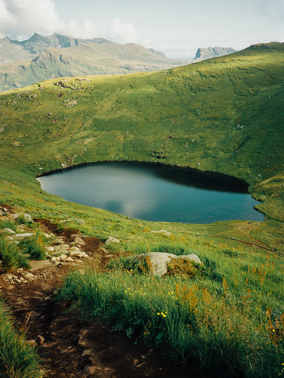 christie-fitzpatrick-fujiGA645-review-mountain-lake