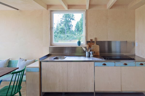 Leo-Qvarsebo-Summer-House-Fieldmag-8