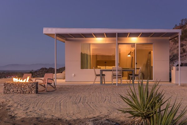 Joshua-Tree-Cabins-Yucca-Valley-Pause-2