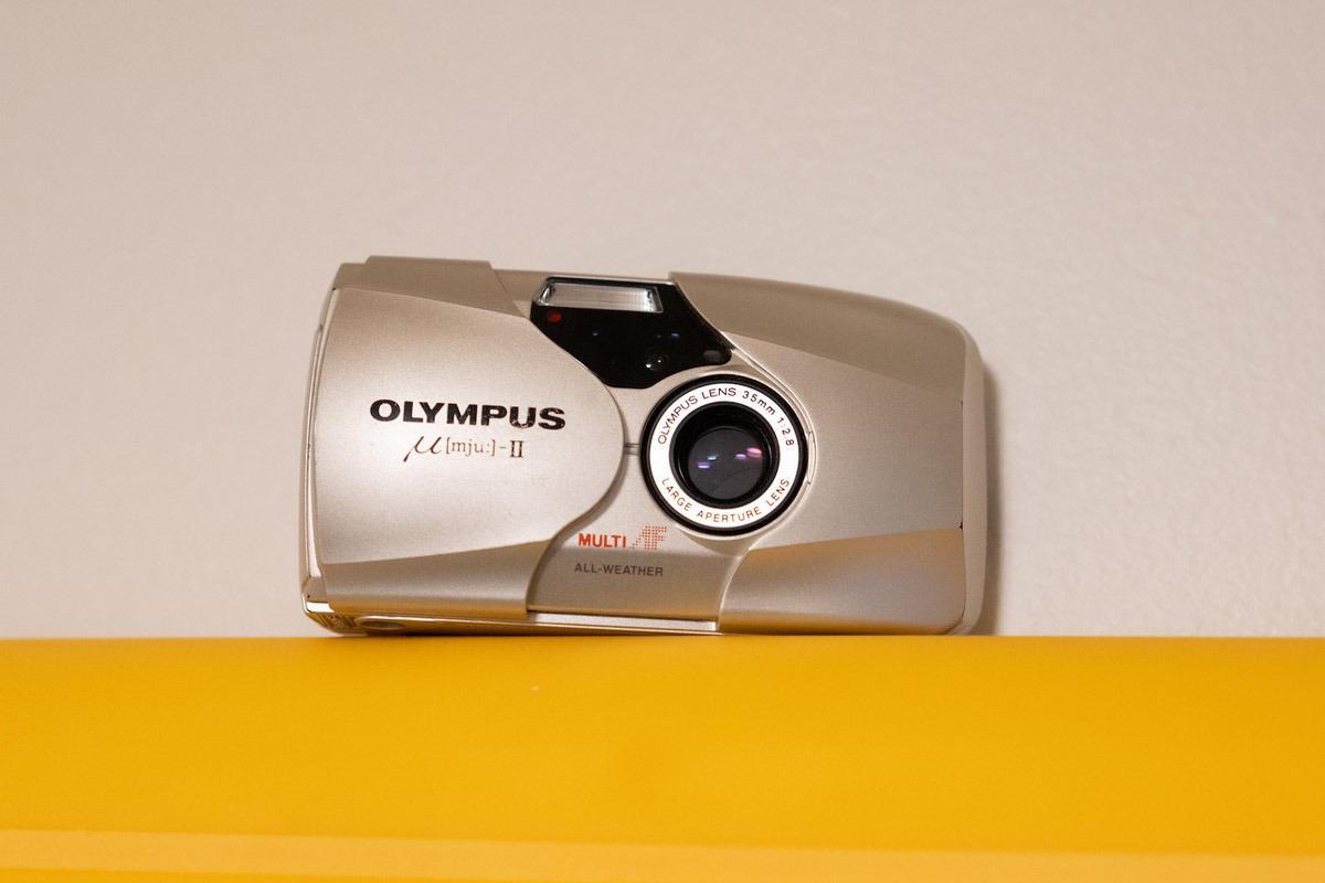 OLYMPUS 35mm camera