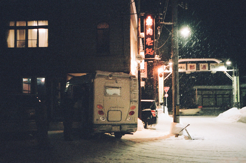 Kellen-Mohr-Japan-Van-10