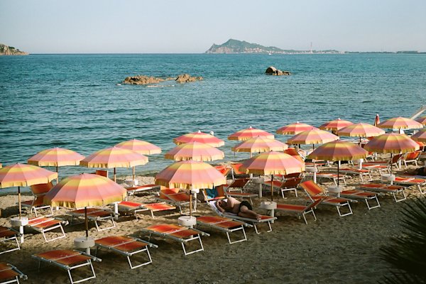 Mcinnis-Sardinia-Guide-FieldMag-2