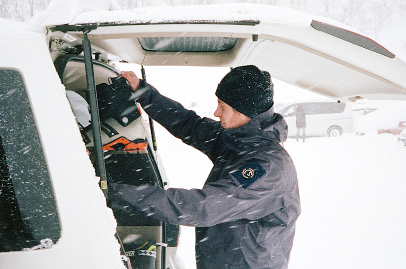 Kellen-Mohr-Japan-Van-22