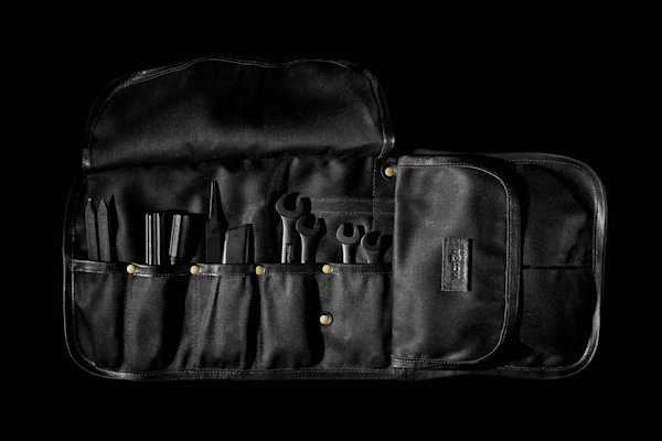 Victor-Axe-Charcoal-toolroll-4
