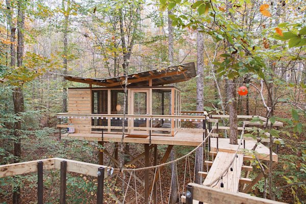 snow-treehouse-fairview-tennessee