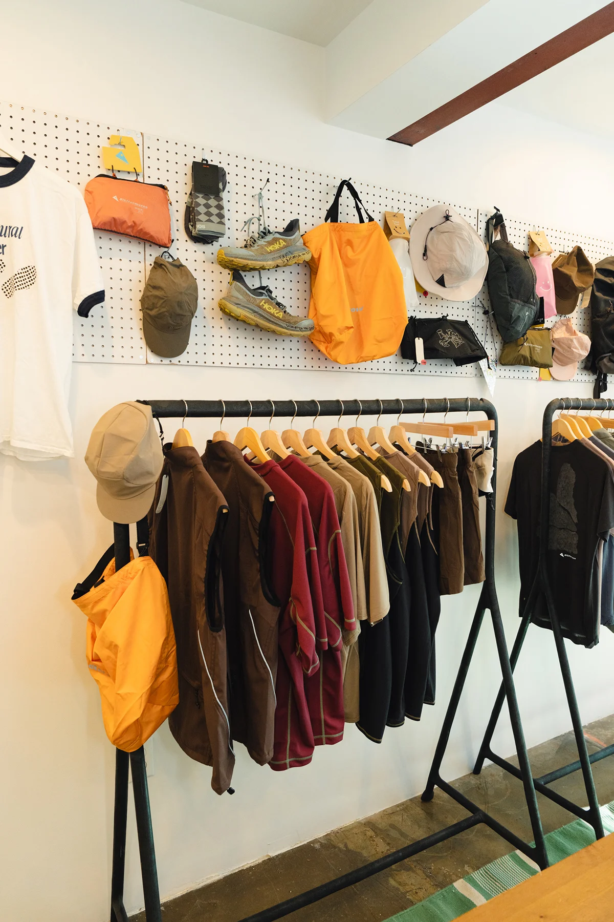 active-cultures-slc-gear-wall-display-vert