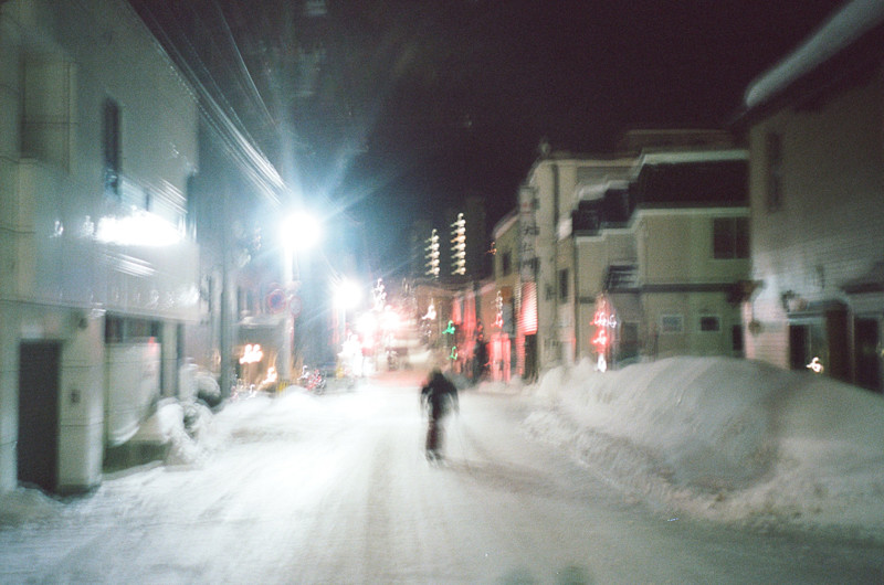 Kellen-Mohr-Japan-Van-27