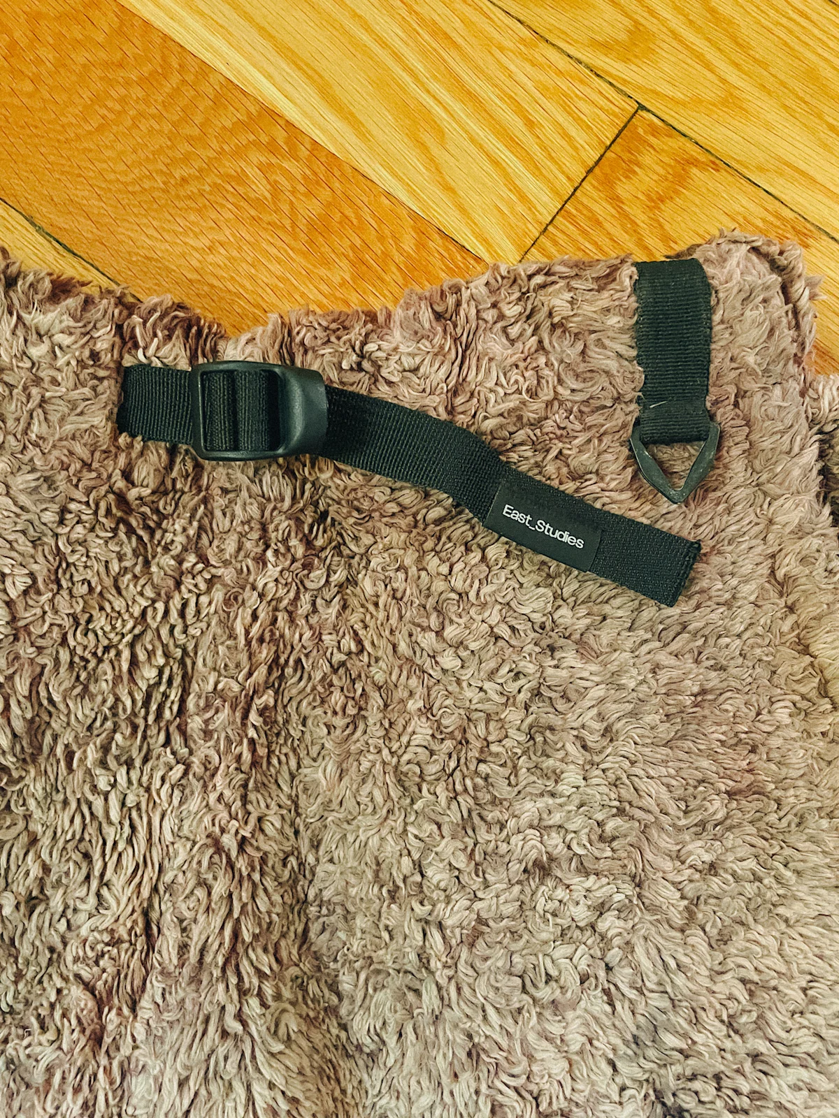 leon-hedgepeth-fleece-pants-detail