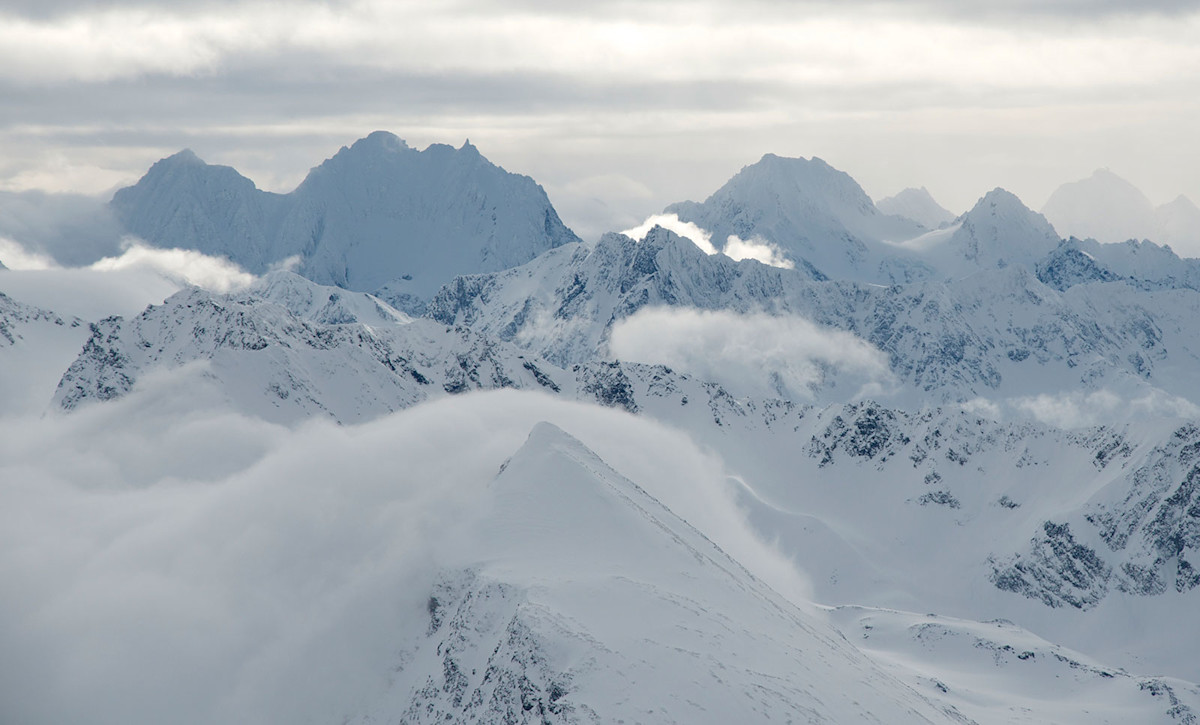 69° NORTH: Sailboat-Based Ski Touring Above the Arctic Circle