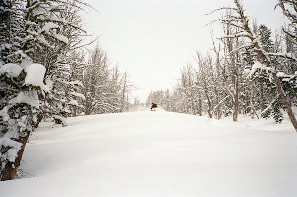 Bell-Lake-Yurt-Montana-Ski-FieldMag-29-wide