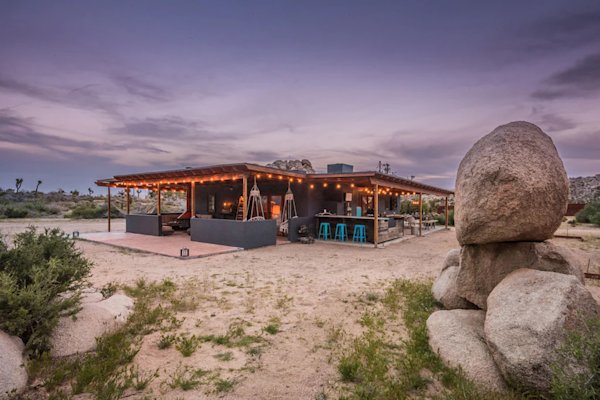 Joshua-Tree-Cabins-Joshua-Tree-Mod-West-2