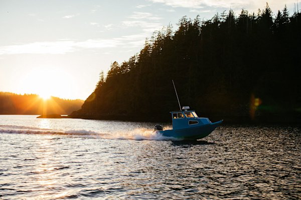 Camel-Finds-Water-Fieldmag-end