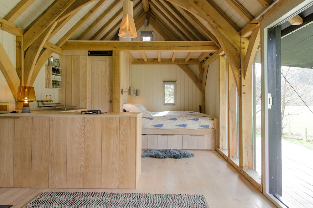 Out-Valley-Oak-Cabin-5-interior
