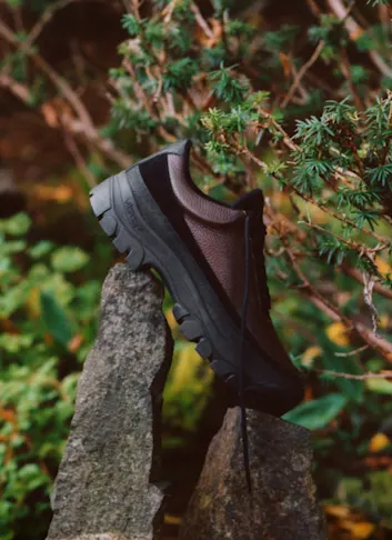 The Easy Hiker from Finland's Tarvas Treads Through Towns and Over Trails