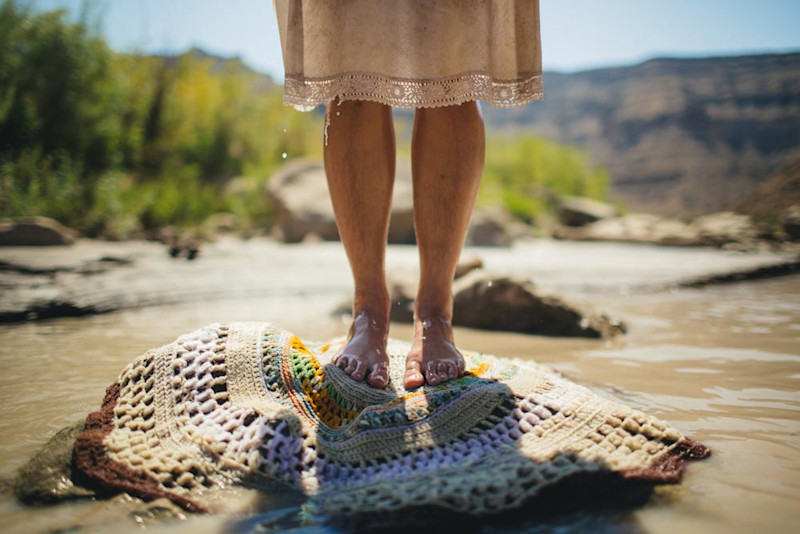 "Forgetting Place" performance by Mary Rothlisberger, Cabin-Time: Green River, Photo: Carson Davis Brown