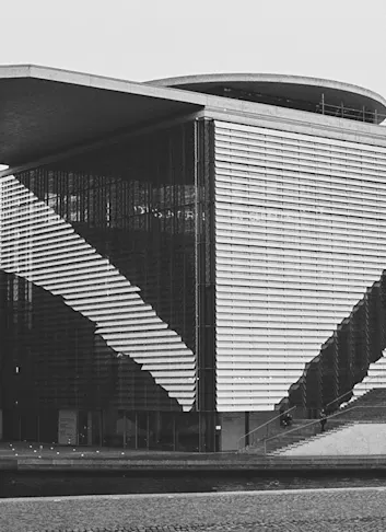 15 B&W Film Photos From a Solo Trip Across Europe