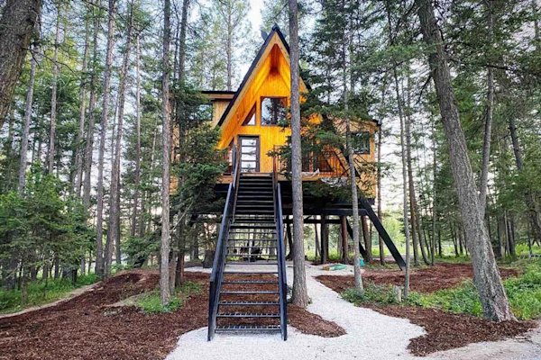 Top-Treehouses-Ravens-Nest-Exterior