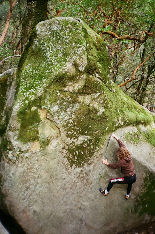 Nic-Sabo-Castle-Rock-Climbing-Field-Mag-21